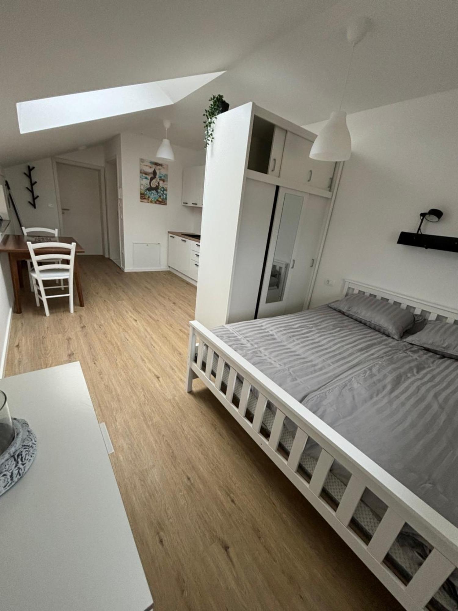 Apartmaji Cepon Ljubljana Exterior foto